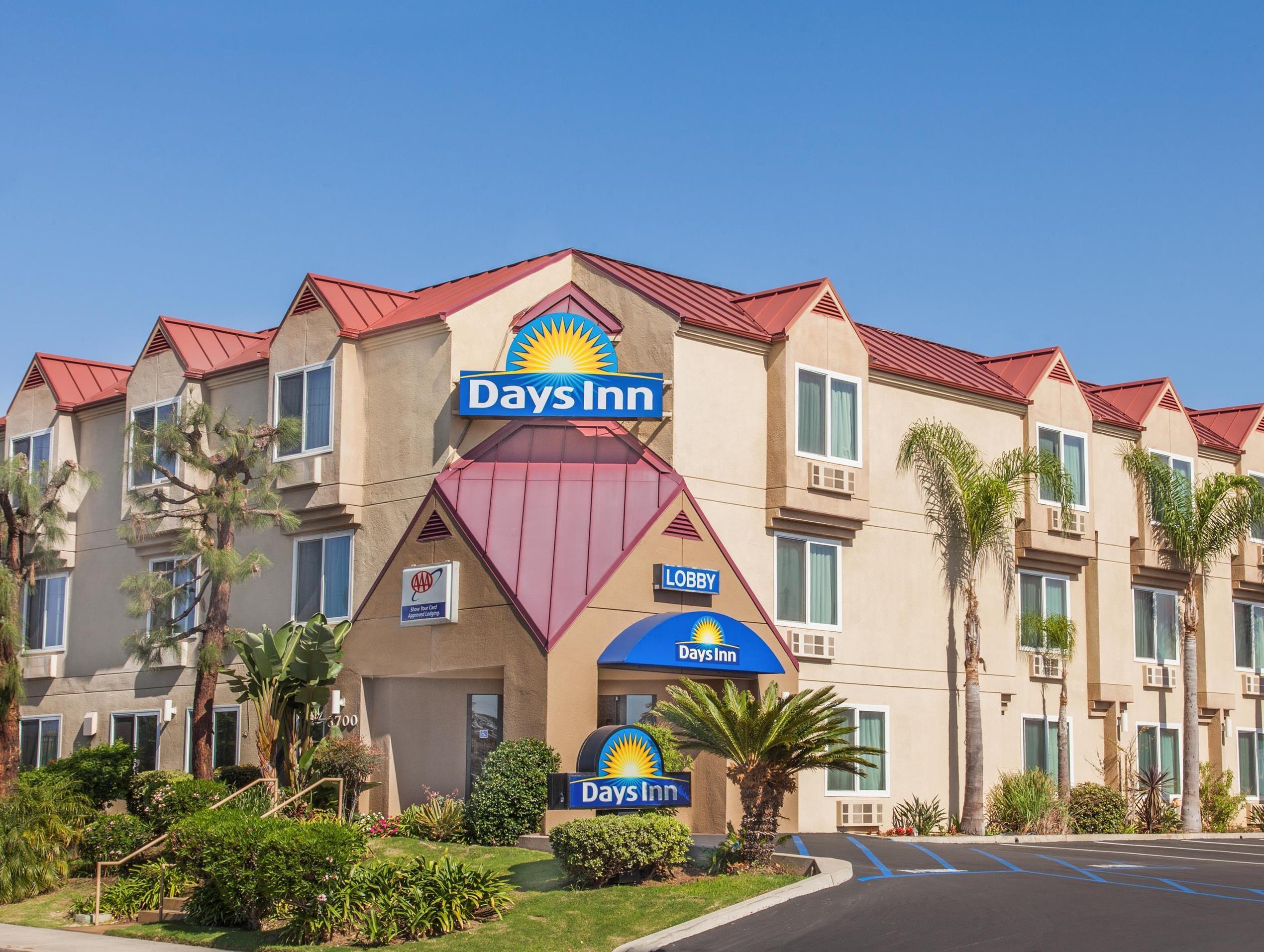 Days Inn By Wyndham Carlsbad Esterno foto